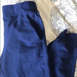 Lululemon size 2 pants